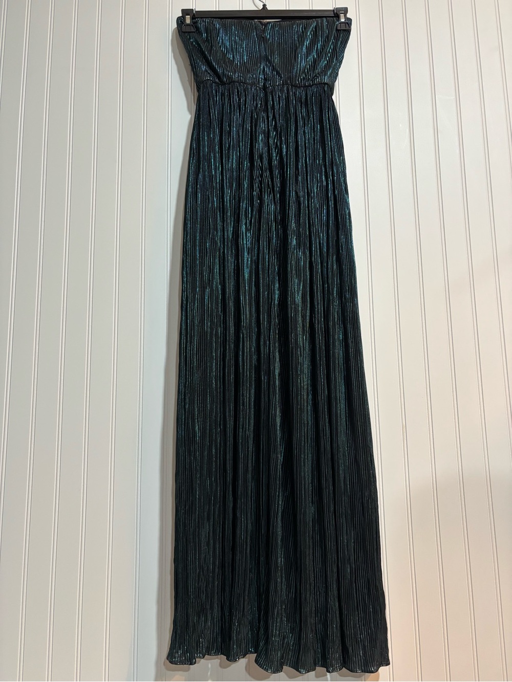 Dress the Population Strapless Emerald Green Metallic Gown - Picture 5 of 6